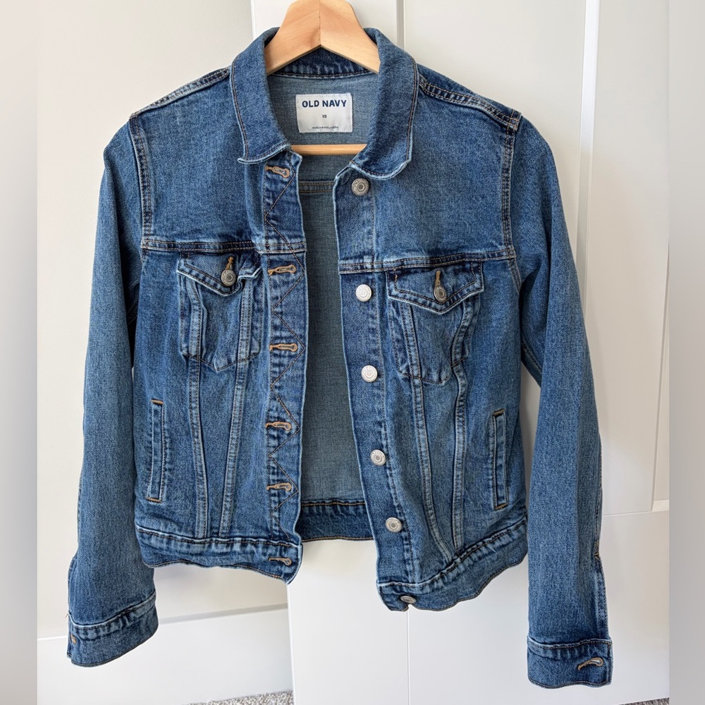 Old Navy Classic Medium Wash Denim Jacket